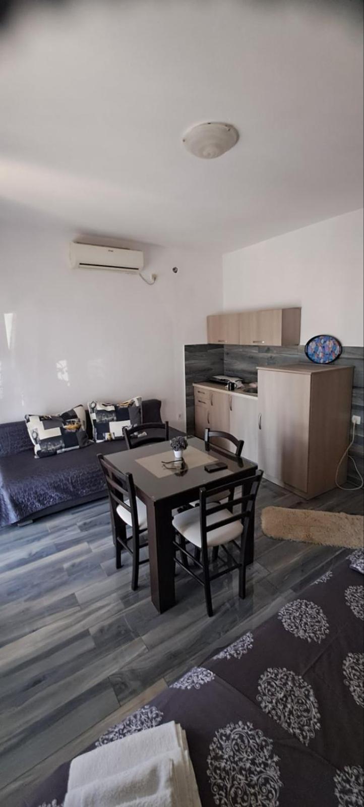 Belane Apartments Tivat Extérieur photo